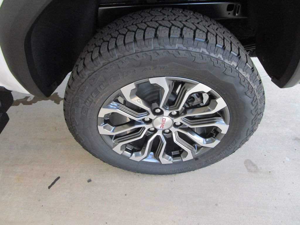 New 2026 GMC Canyon Denali AWD/4WD image 10
