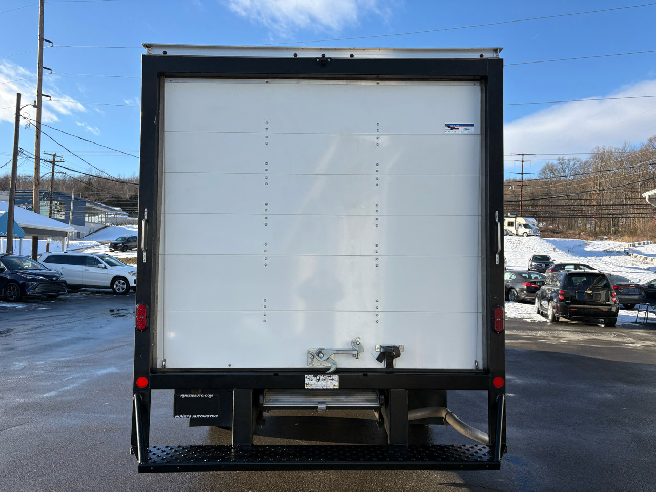 Used 2023 GMC Savana 3500 Extended w/ Power Convenience Package image 4