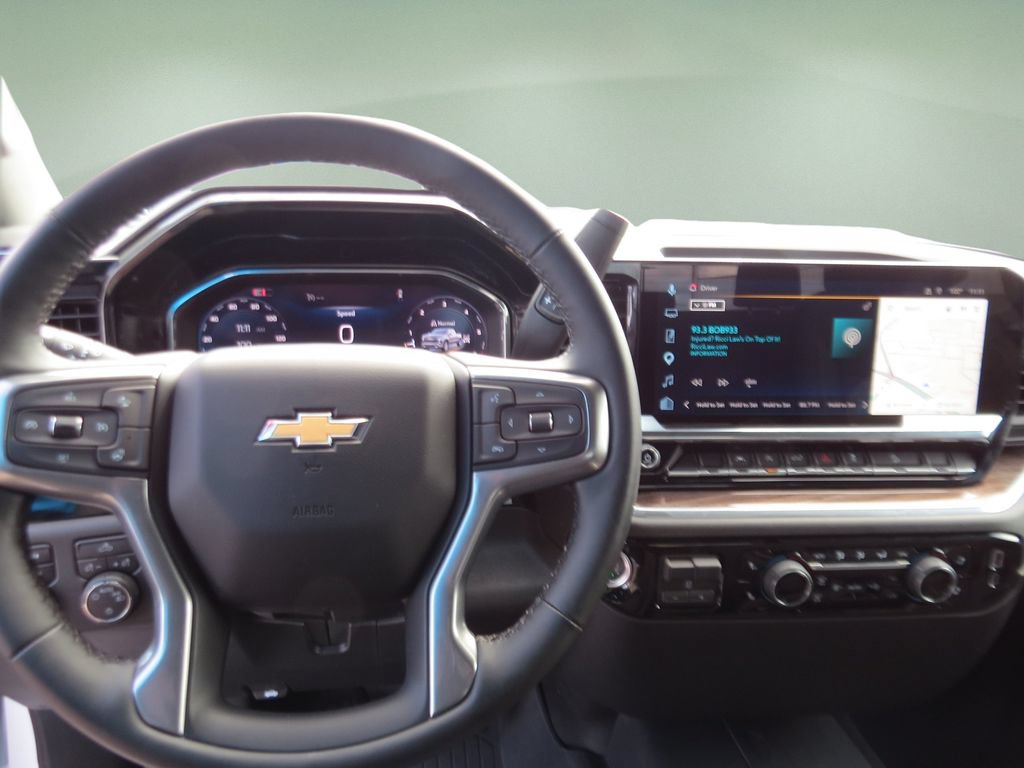 Certified 2025 Chevrolet Silverado 1500 LT w/ Z71 Off-Road Package AWD/4WD image 25