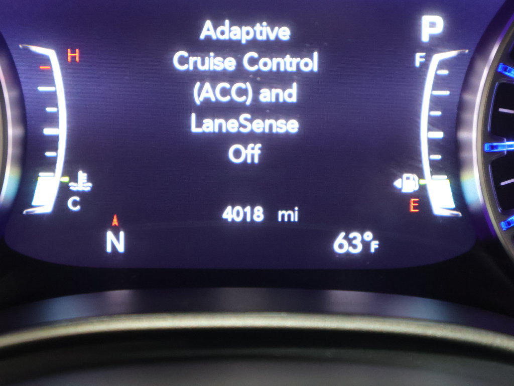 Used 2023 Chrysler Pacifica Touring-L w/ Uconnect Theater Family Group FWD image 36