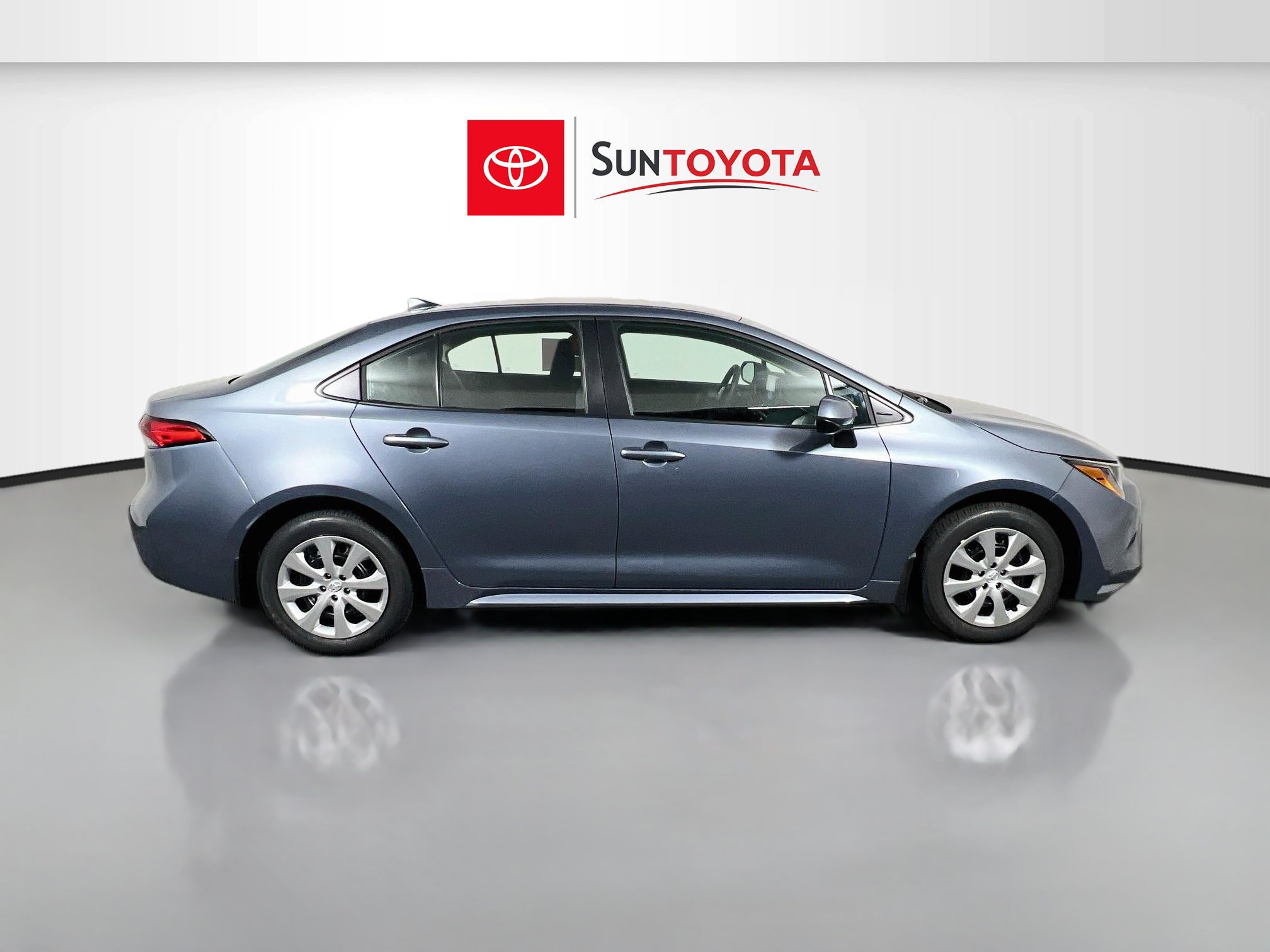 New 2027 Toyota Corolla LE FWD image 2