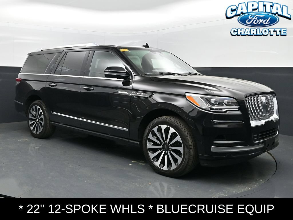 Used 2024 Lincoln Navigator L Reserve AWD/4WD image 4