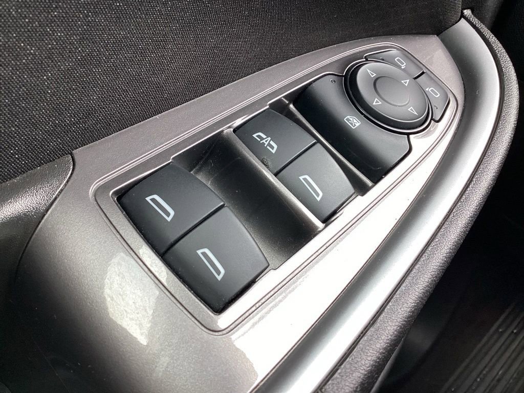 Used 2024 Chevrolet Malibu LT image 25