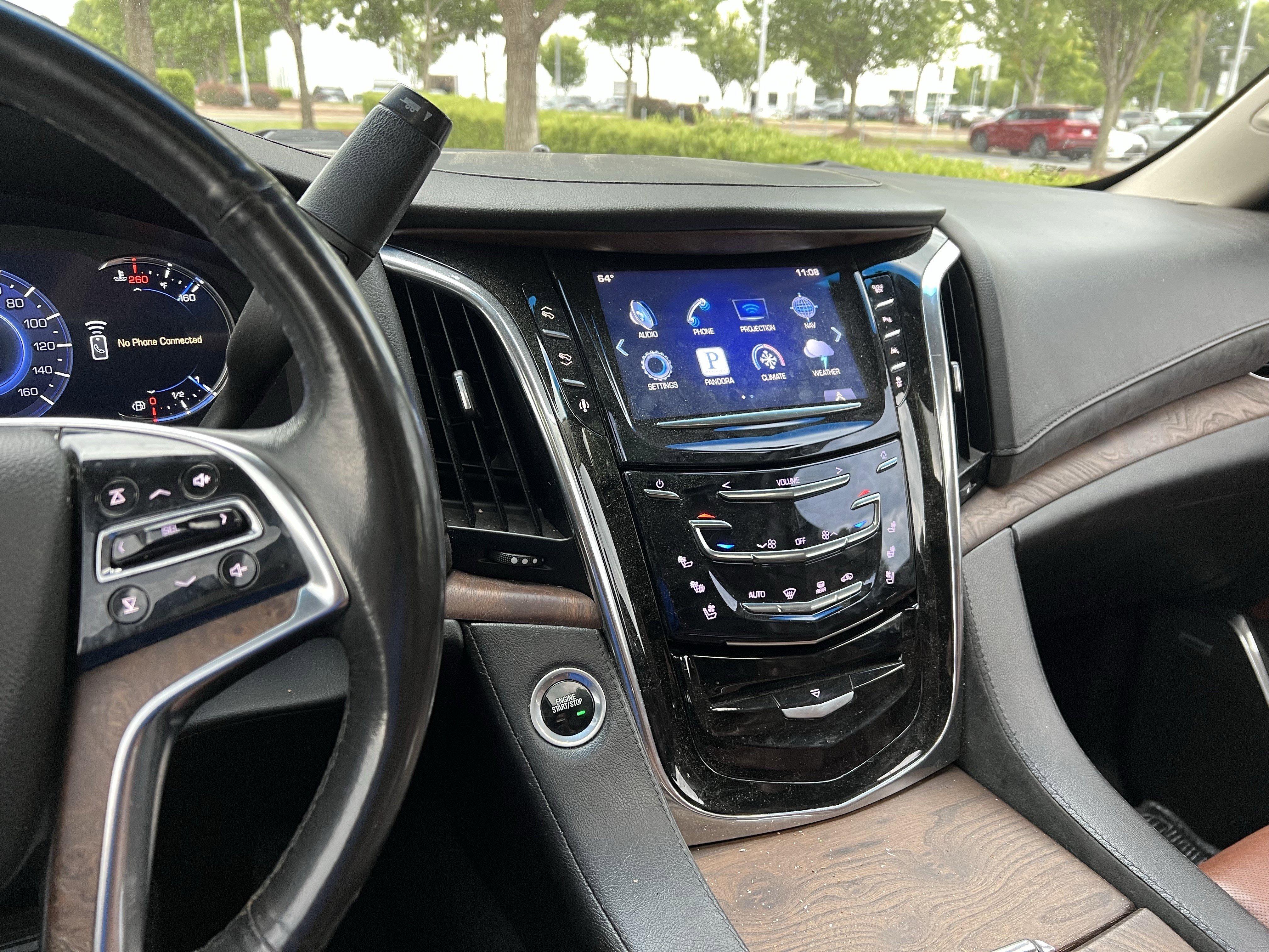 Used 2016 Cadillac Escalade ESV Luxury AWD/4WD image 31