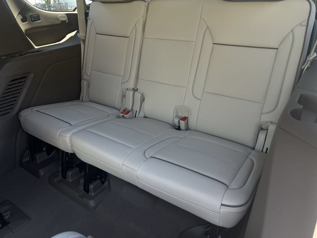 New 2026 GMC Yukon Denali w/ Denali Reserve Package AWD/4WD image 42