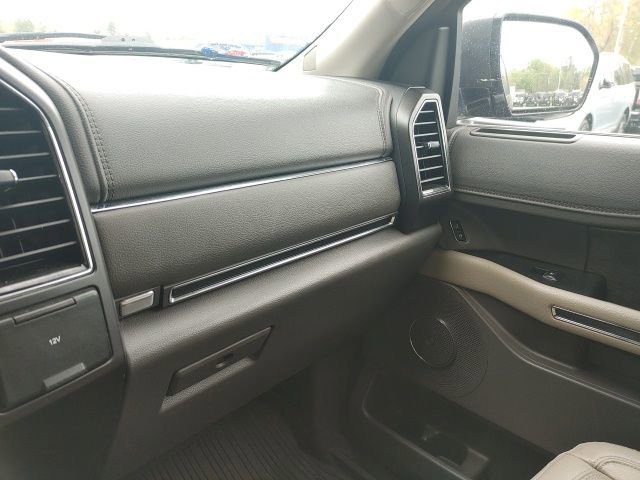 Used 2021 Ford Expedition Limited image 26