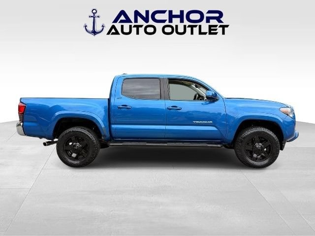 Used 2018 Toyota Tacoma SR5 RWD image 9