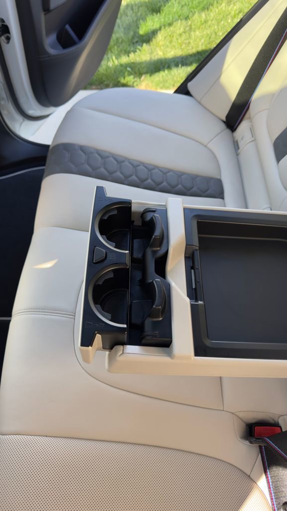 Used 2025 BMW X5 M Competition w/ Executive Package AWD/4WD image 33