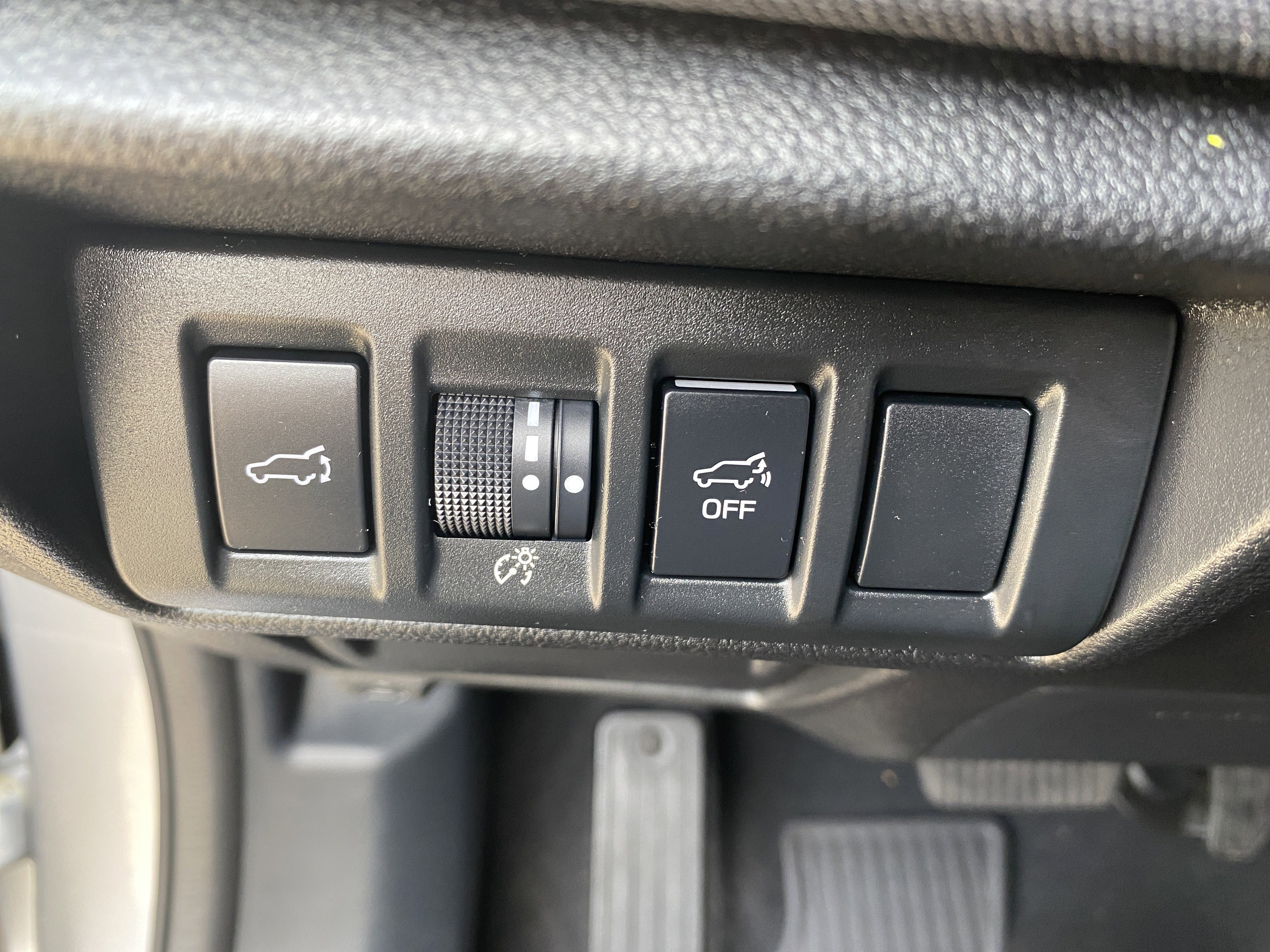 Used 2025 Subaru Outback Premium image 14