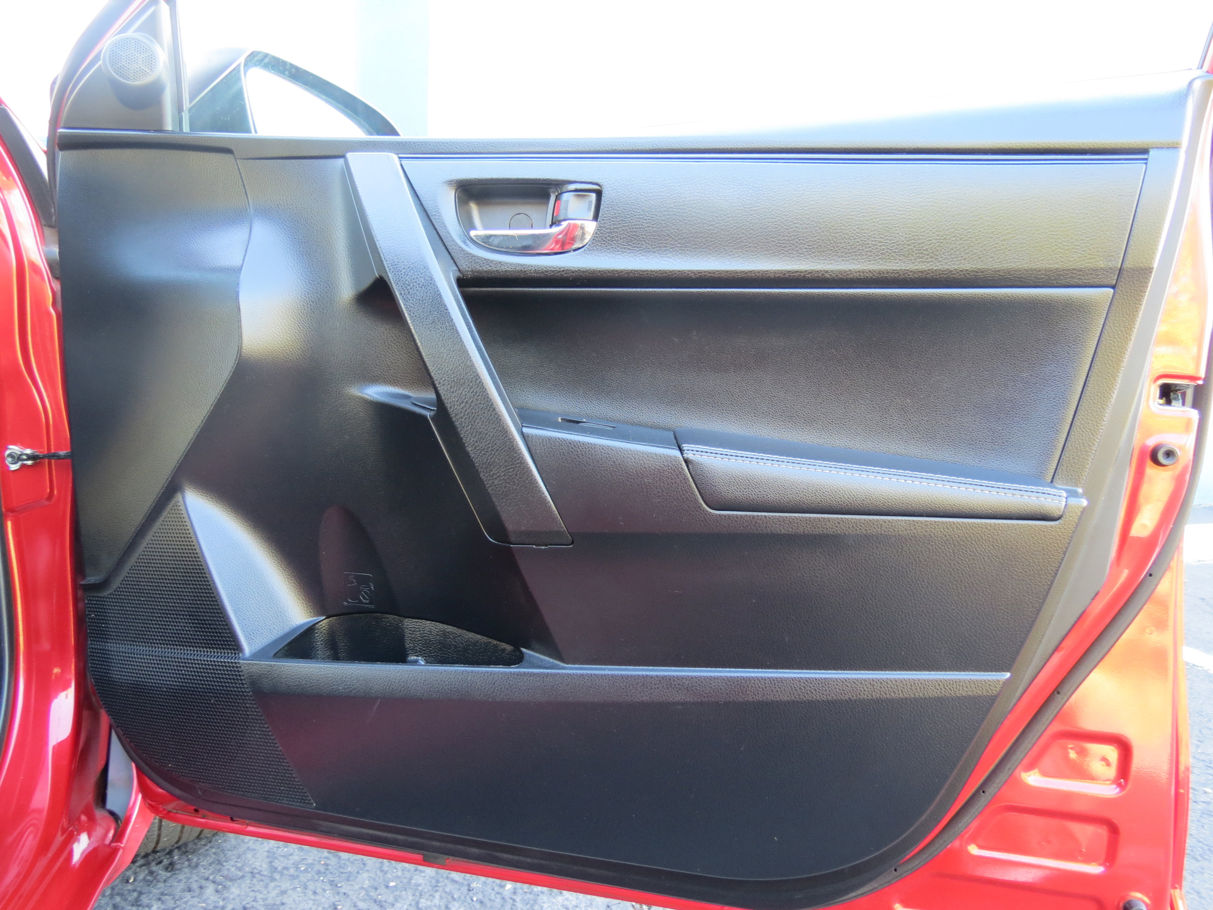 Used 2017 Toyota Corolla SE image 26