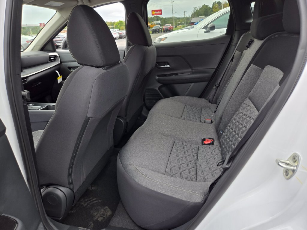 New 2027 Nissan Kicks SV FWD image 6