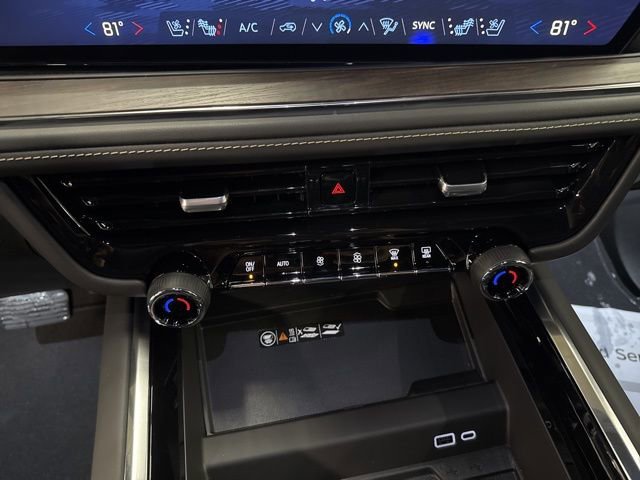 New 2026 Chevrolet Suburban Premier image 16