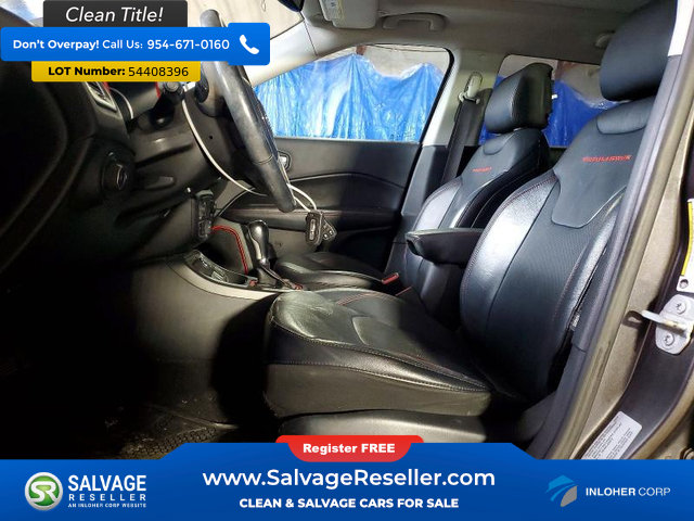 Used 2017 Jeep Compass Trailhawk w/ Leather Interior Group AWD/4WD image 9