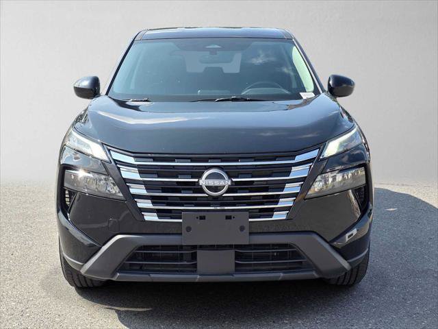 Used 2025 Nissan Rogue SV AWD/4WD image 8