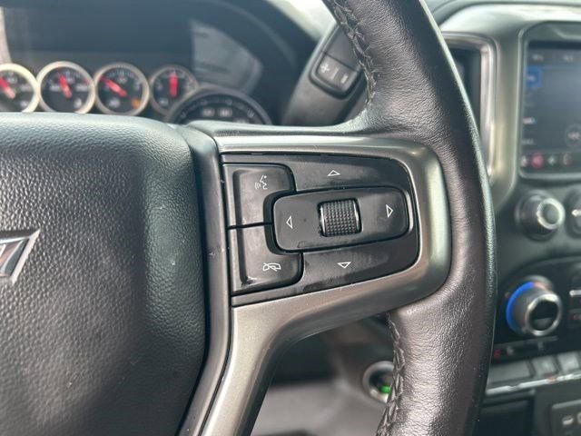 Used 2022 Chevrolet Silverado 1500 LT AWD/4WD image 18