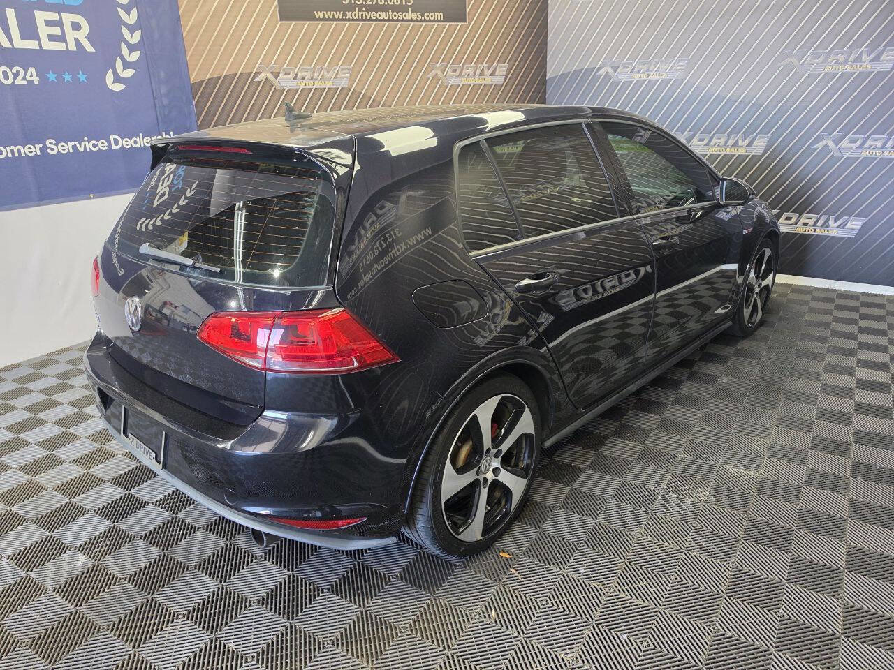 Used 2016 Volkswagen GTI SE FWD image 9
