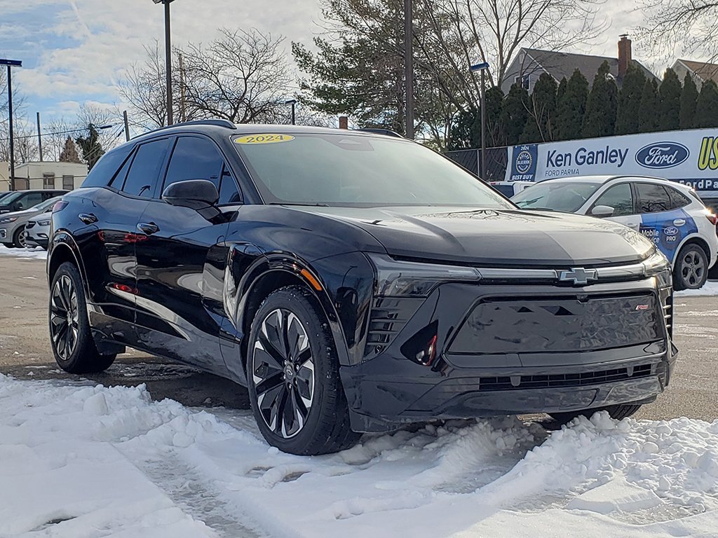 Used 2024 Chevrolet Blazer EV RS image 3