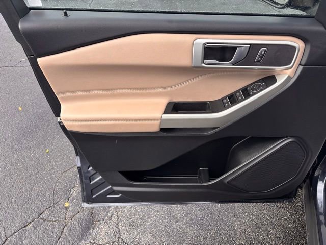Certified 2022 Ford Explorer XLT w/ Equipment Group 202A image 22