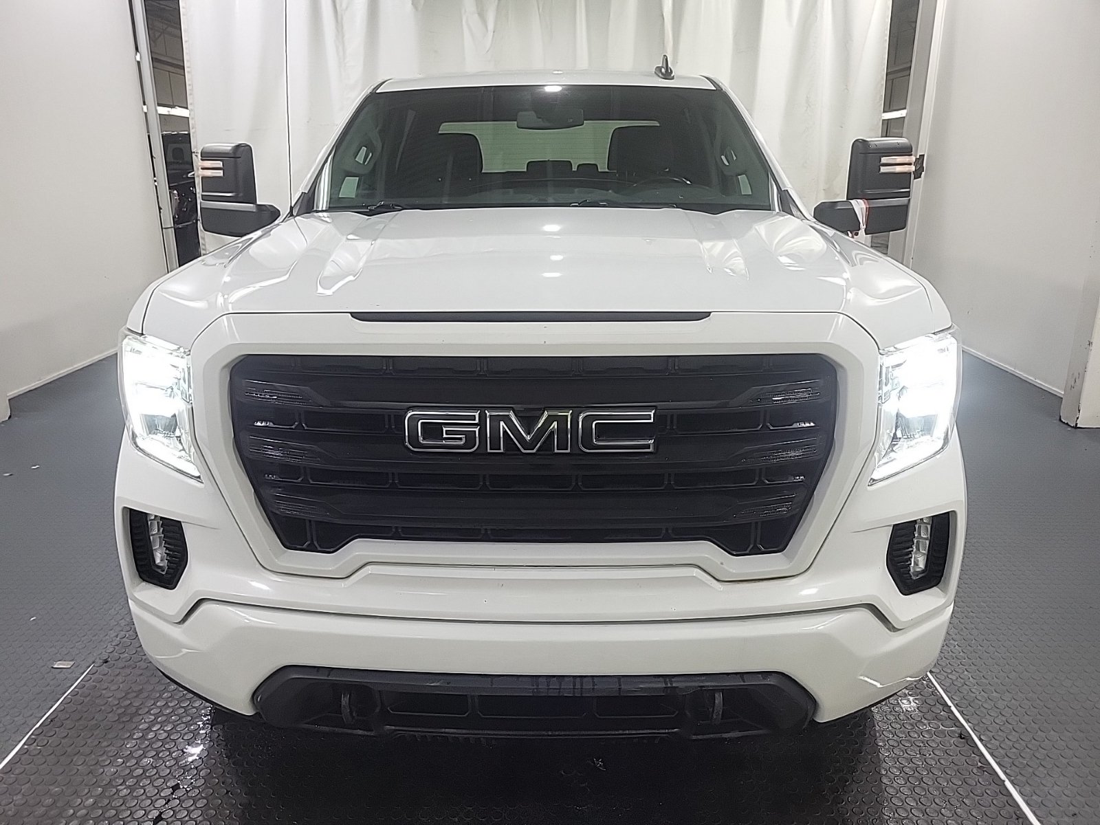 Used 2020 GMC Sierra 1500 Elevation w/ Elevation Value Package AWD/4WD image 7