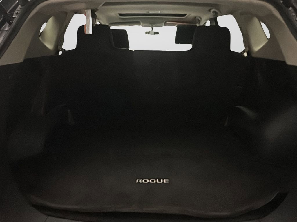 Used 2013 Nissan Rogue SV w/ Premium Pkg image 18