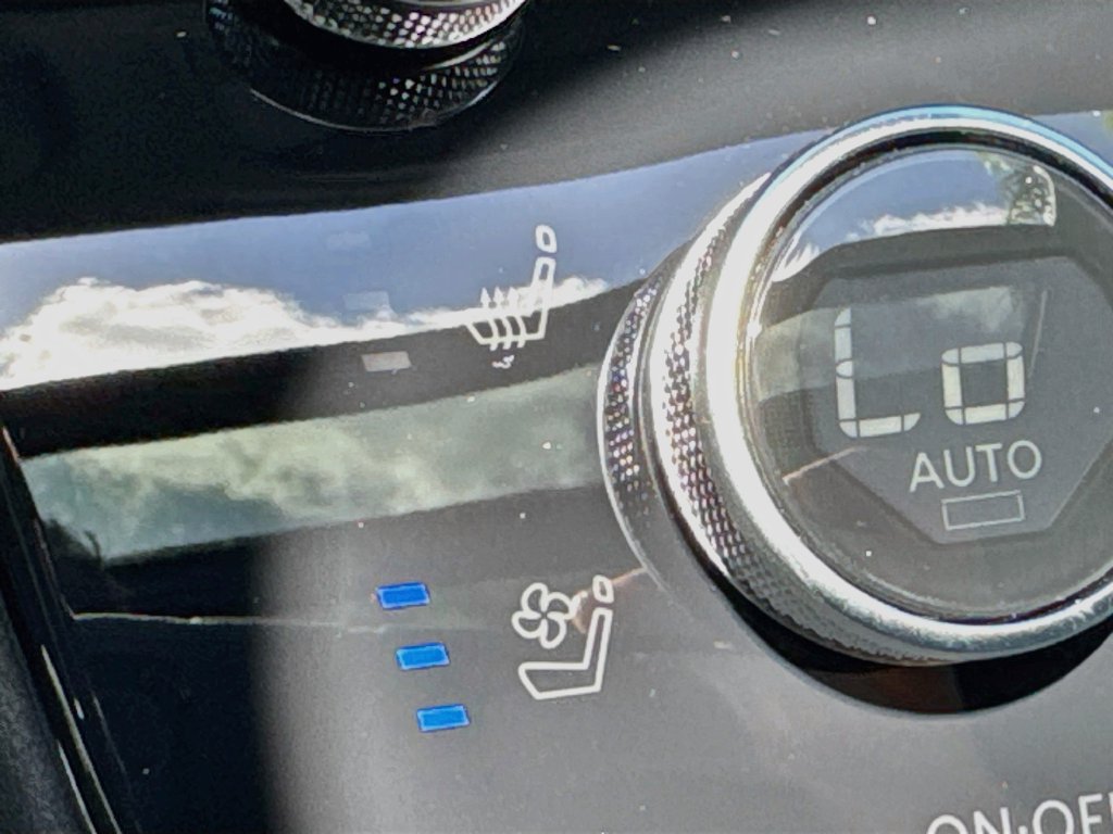 New 2027 INFINITI QX60 Luxe w/ Cargo Package FWD image 21