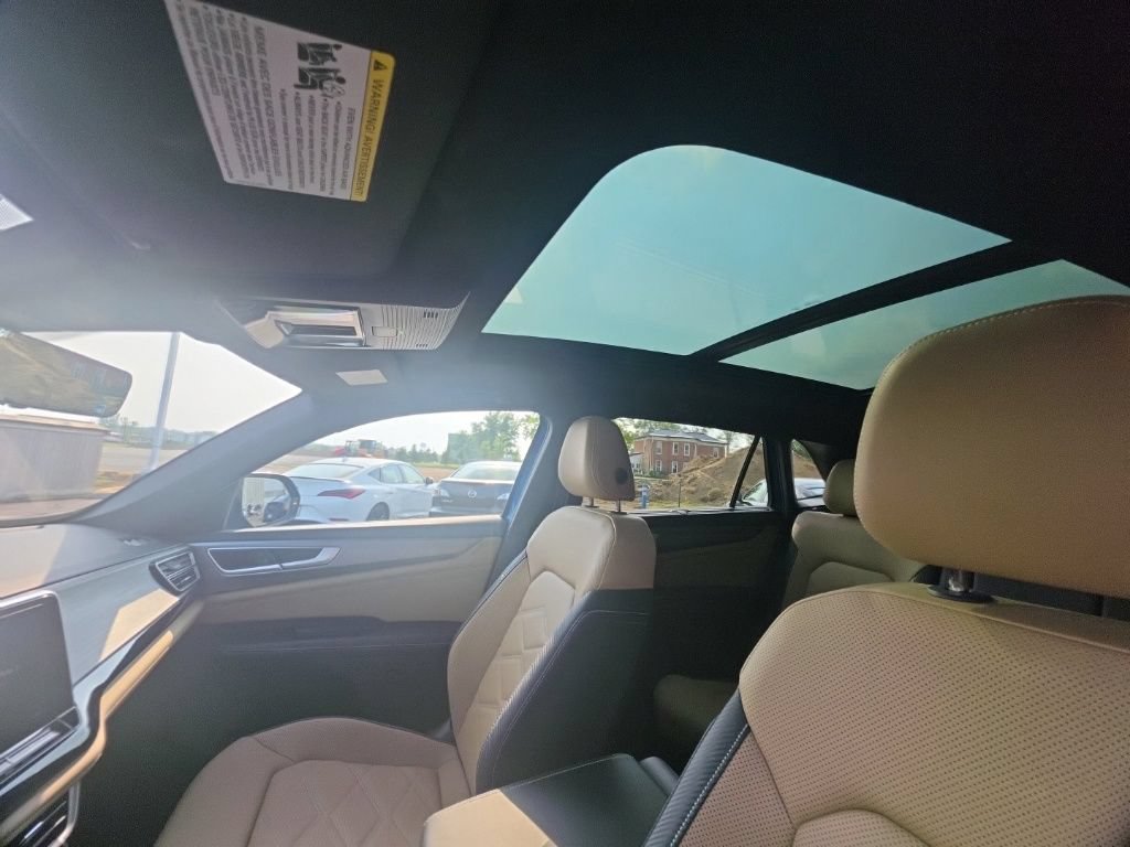 Used 2024 Volkswagen Atlas Cross Sport SE w/ Panoramic Sunroof Package AWD/4WD image 25