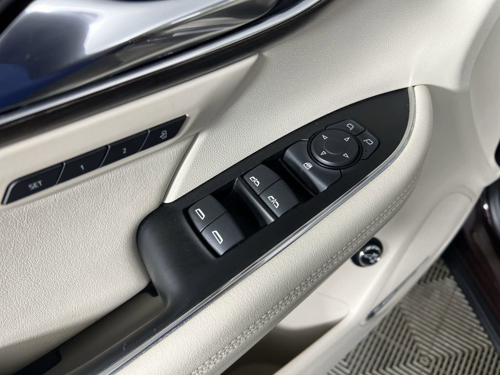 Certified 2023 Buick Envision Avenir AWD/4WD image 24