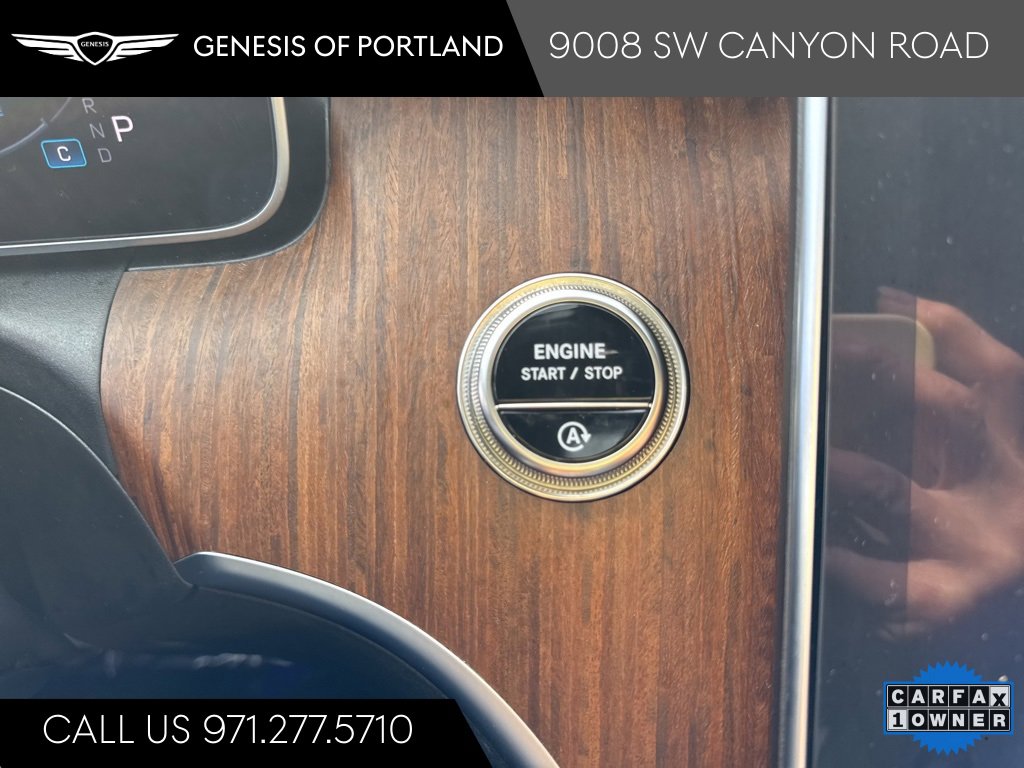 Used 2025 Mercedes-Benz C 300 4MATIC Sedan image 25