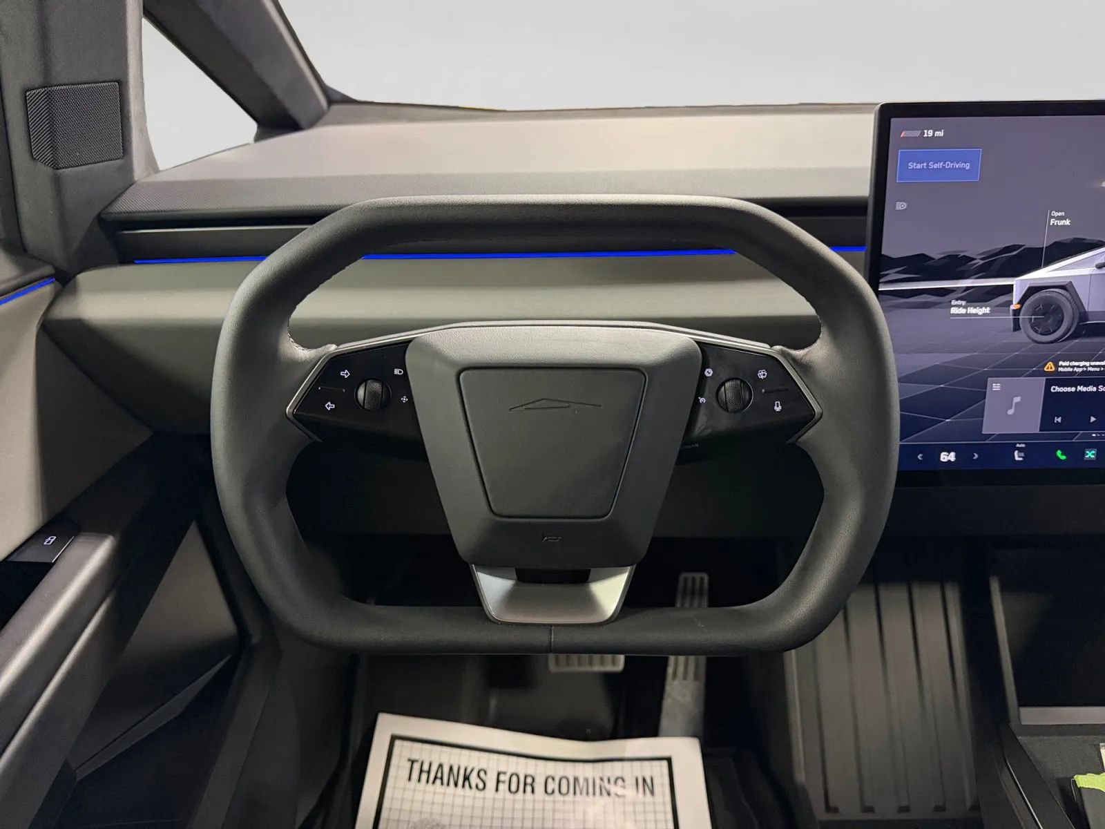 Used 2025 Tesla Cybertruck AWD Crew Cab image 17