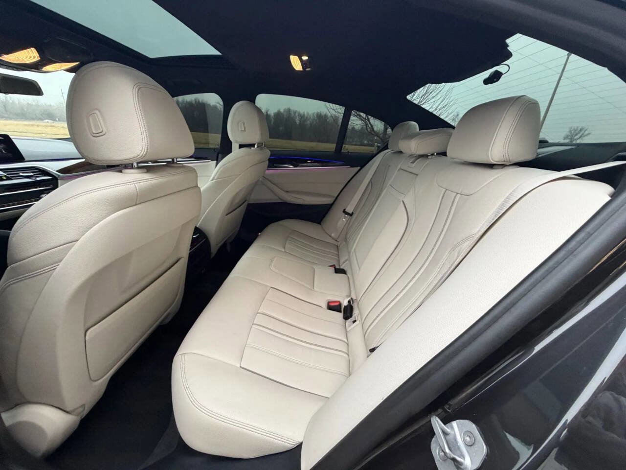 Used 2020 BMW 540i xDrive w/ Premium Package image 29