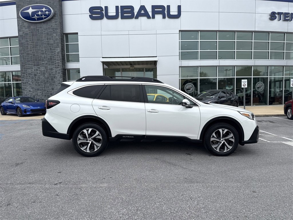 Certified 2022 Subaru Outback Limited image 9