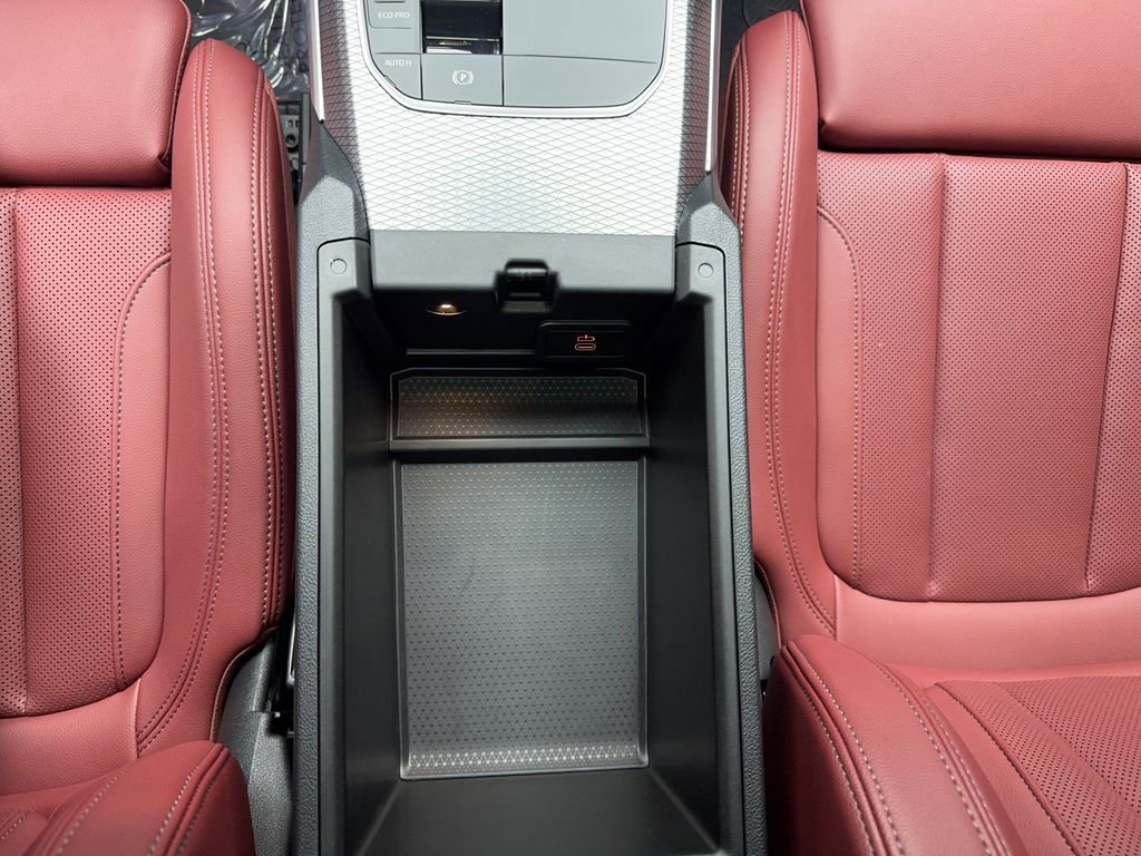 Used 2025 BMW M440i Coupe w/ Premium Package image 31