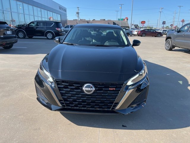 New 2025 Nissan Altima 2.5 SR image 2