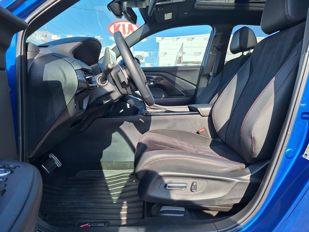 Certified 2025 Acura ADX A-Spec AWD/4WD image 12