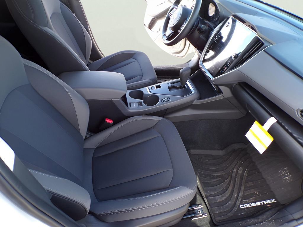 Used 2025 Subaru Crosstrek 2.0i Premium image 24