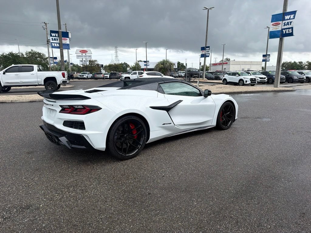 Used 2026 Chevrolet Corvette Z06 RWD image 5