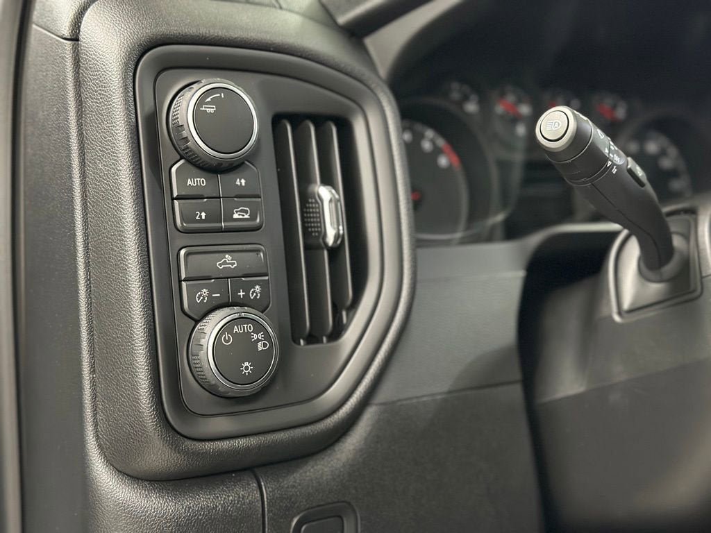New 2026 Chevrolet Silverado 1500 Custom AWD/4WD image 19