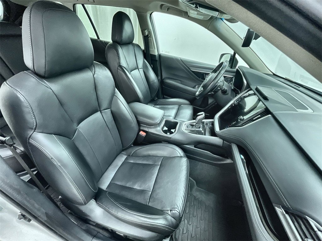 Used 2021 Subaru Outback Limited image 29