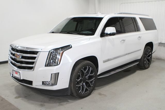 Used 2018 Cadillac Escalade ESV Luxury AWD/4WD image 9