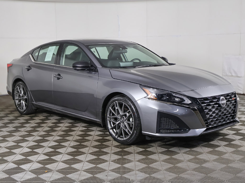 Used 2023 Nissan Altima 2.0 SR FWD image 51