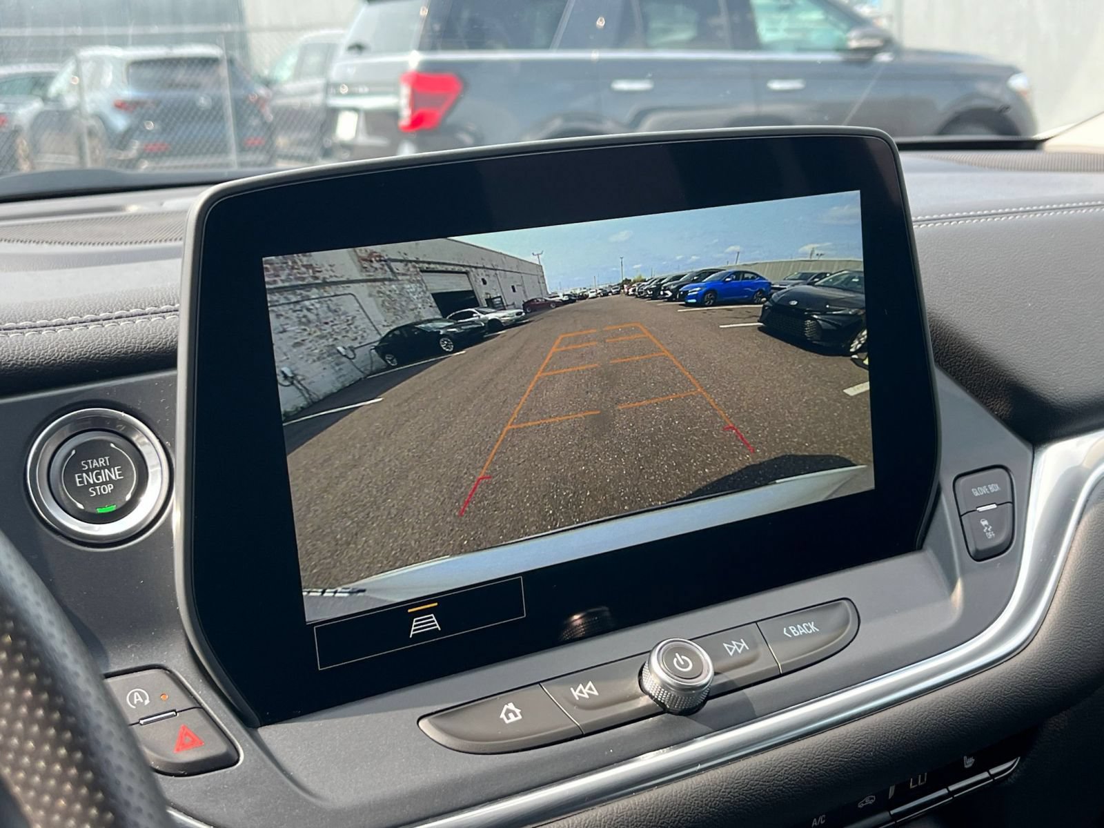 Used 2025 Chevrolet Blazer LT FWD image 25
