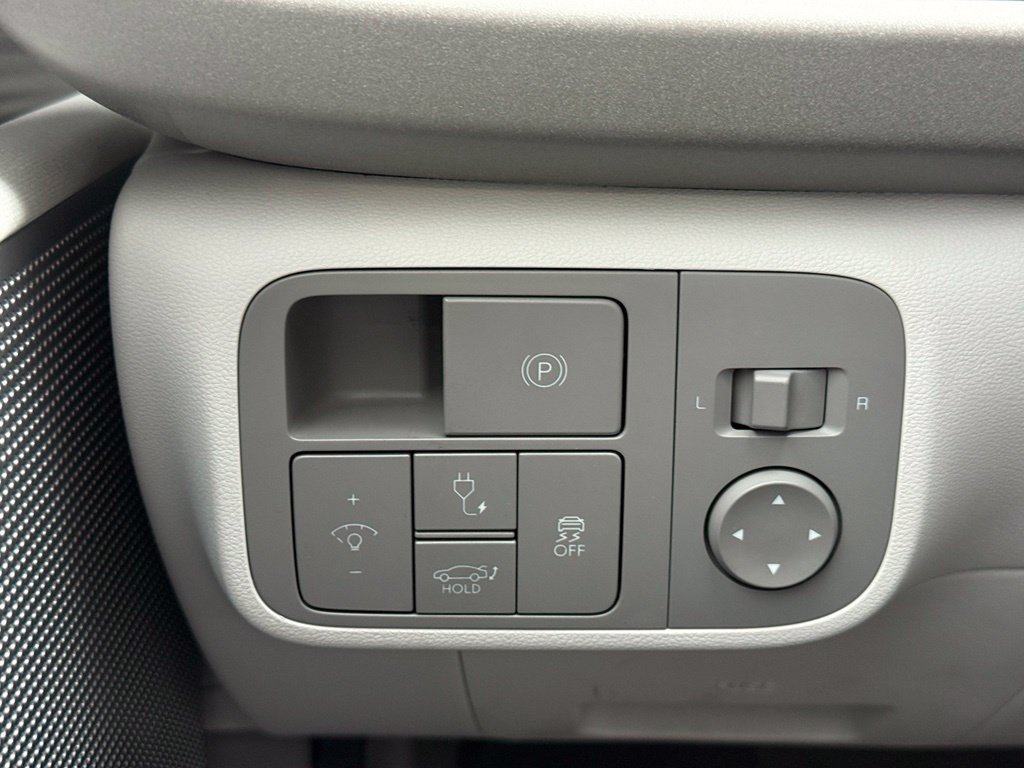Used 2023 Hyundai Ioniq 6 Limited RWD image 10