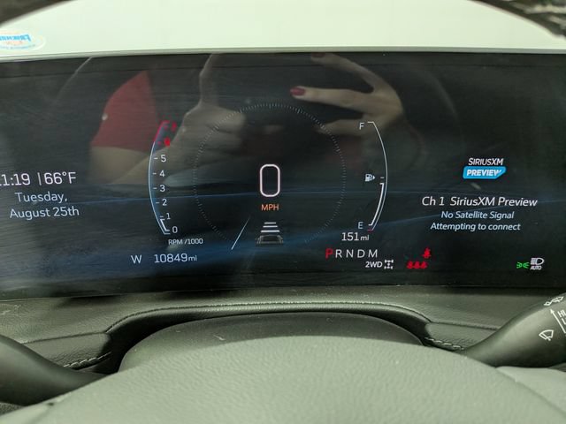 Certified 2024 Cadillac XT4 Premium Luxury w/ Cold Weather Package AWD/4WD image 4