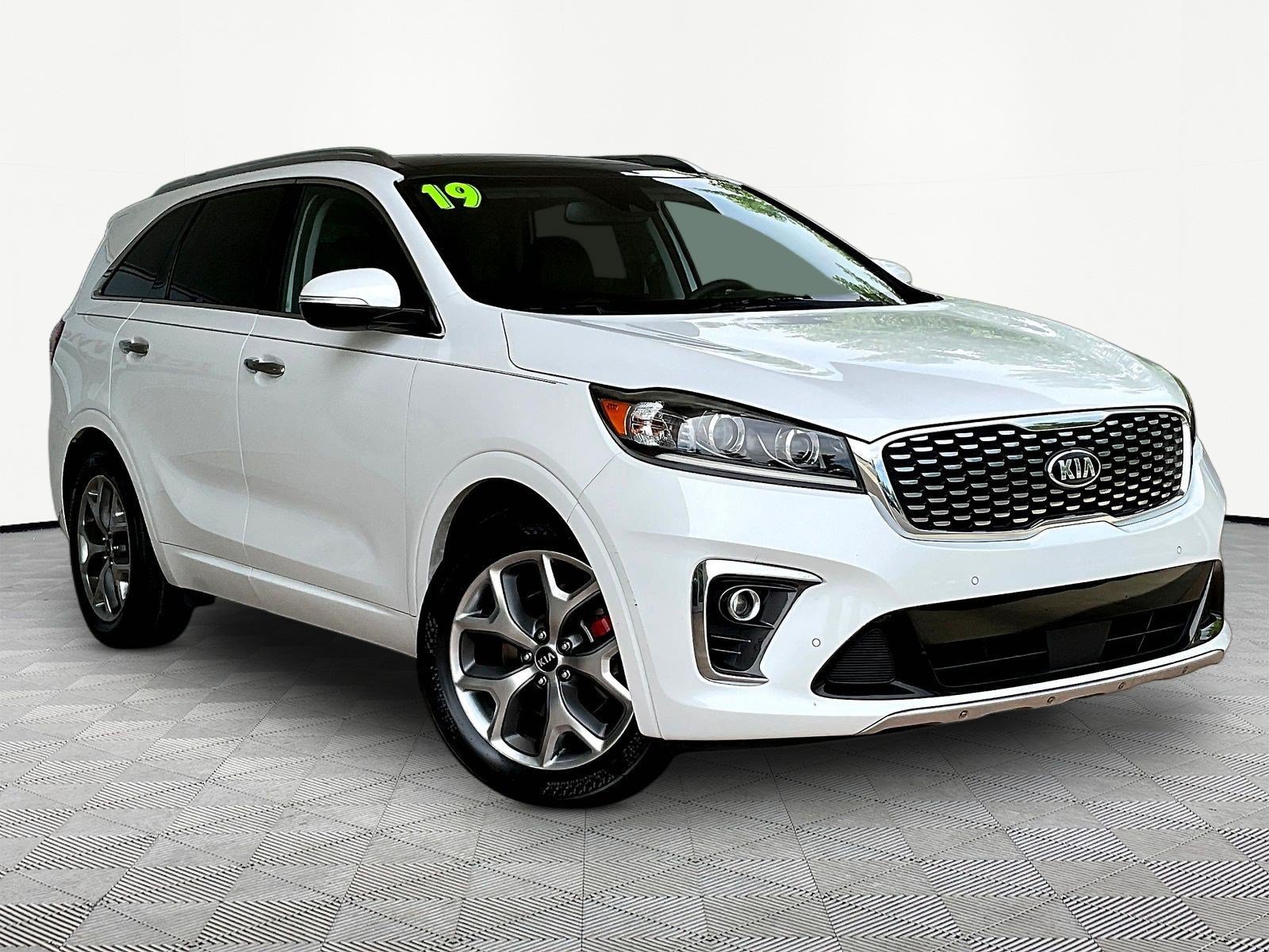 Used 2019 Kia Sorento SX FWD image 3