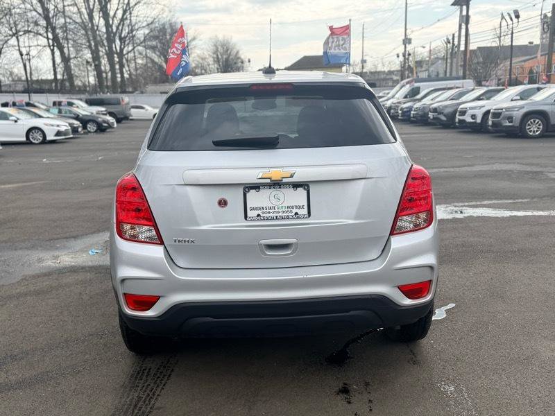 Used 2019 Chevrolet Trax LS w/ Tint and Cruise Package image 7