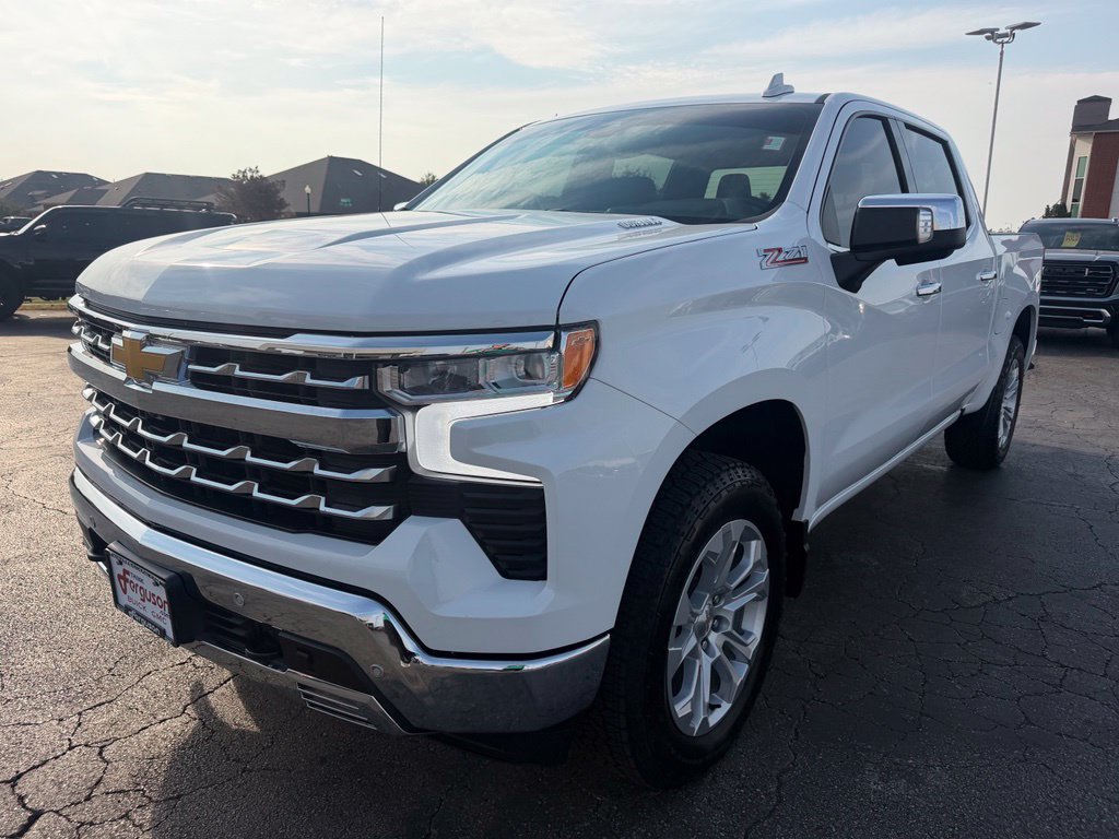 Used 2025 Chevrolet Silverado 1500 LTZ w/ Z71 Off-Road Package AWD/4WD image 9