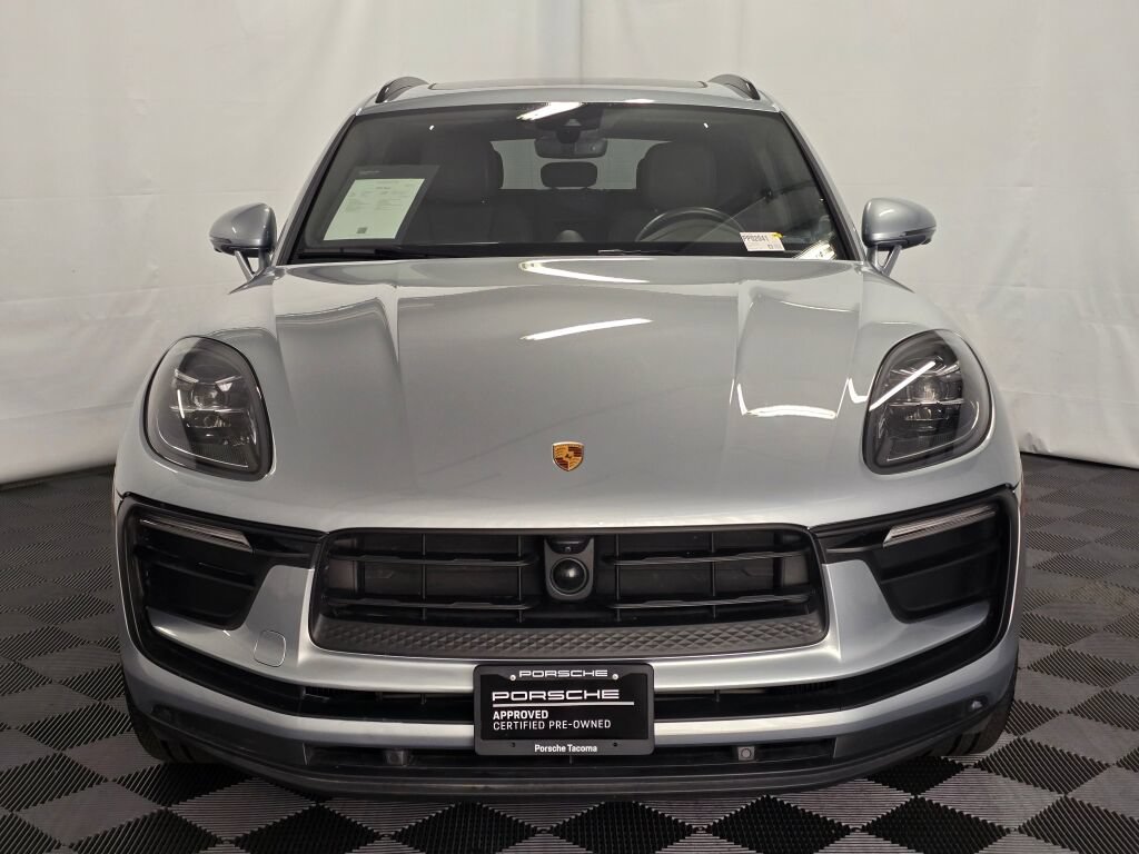 Certified 2024 Porsche Macan AWD/4WD image 11