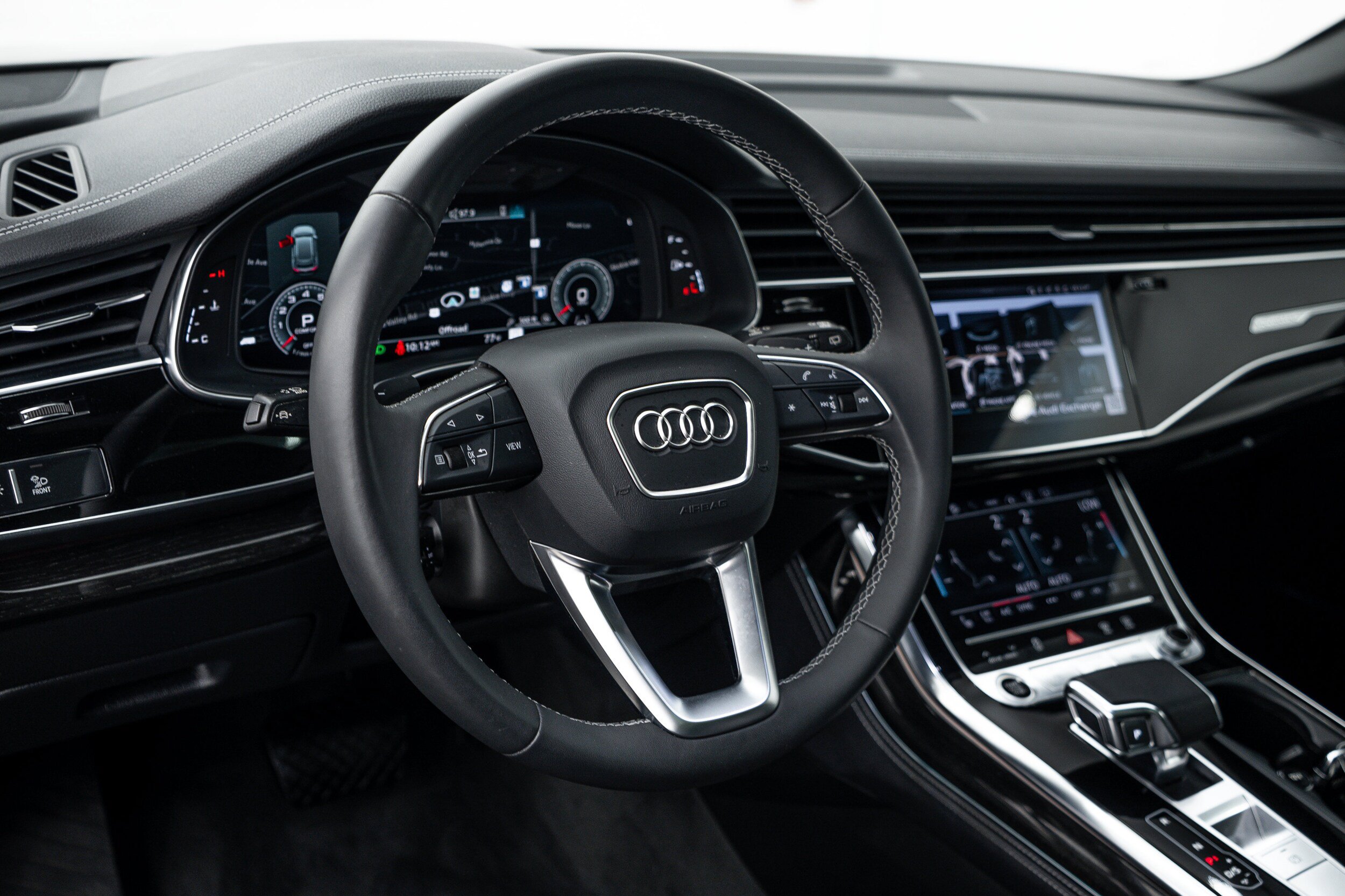 Certified 2024 Audi Q8 Prestige w/ Prestige Package AWD/4WD image 9