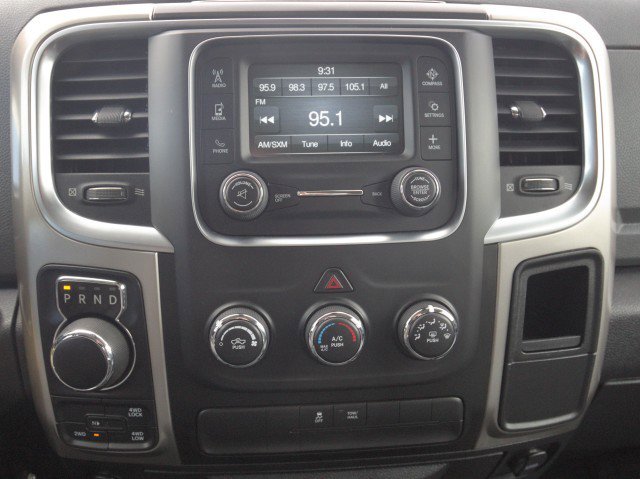 Used 2017 RAM 1500 Classic SLT AWD/4WD image 21