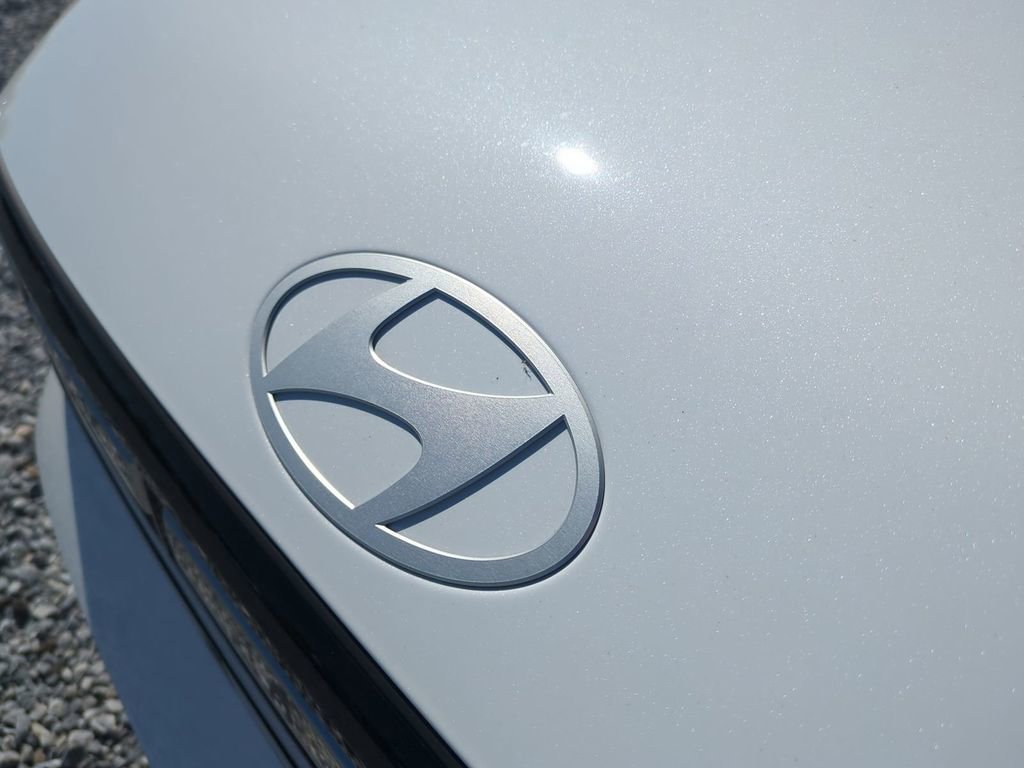 New 2026 Hyundai Santa Fe SE image 13